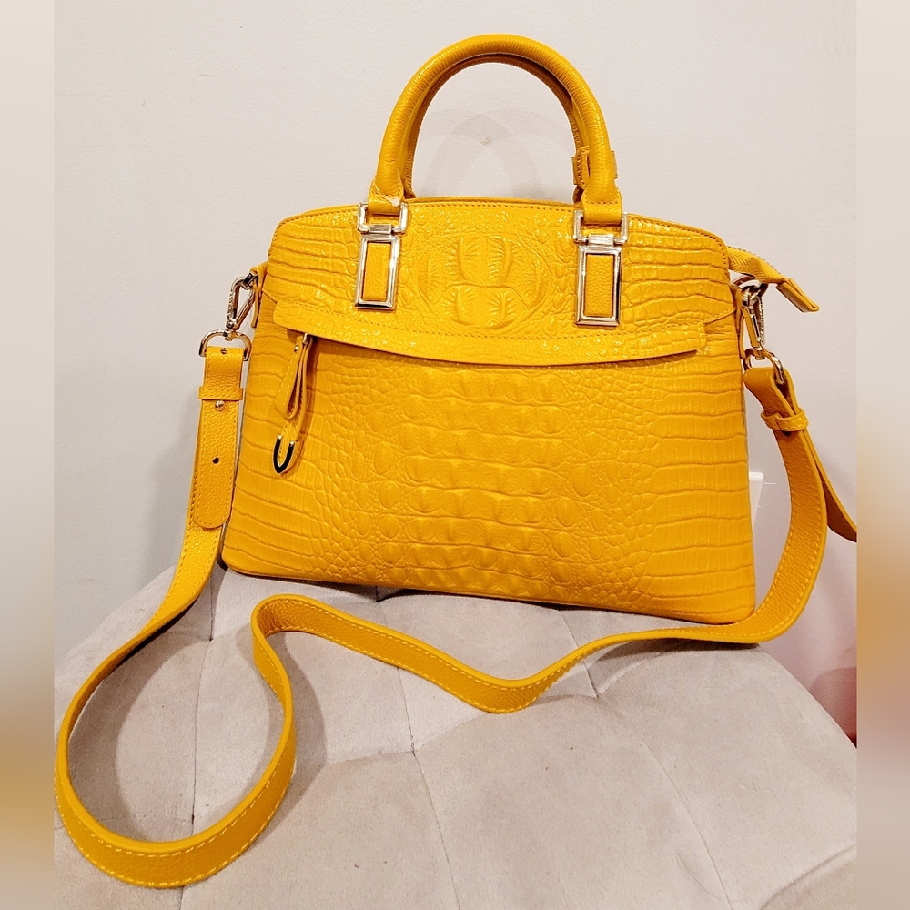 Qiwang Leather Satchel Crocodile Pattern NWOT